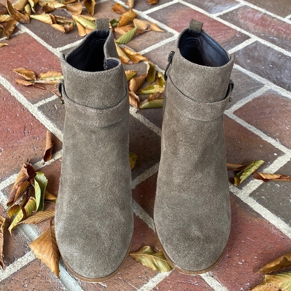 Franco Fortini Lexi suede booties size 9 - Picture 2 of 9